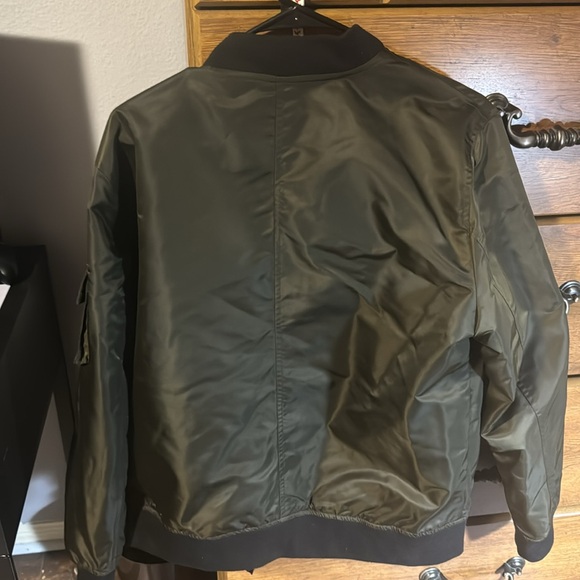 Levi’s bomber jacket - Picture 3 of 4